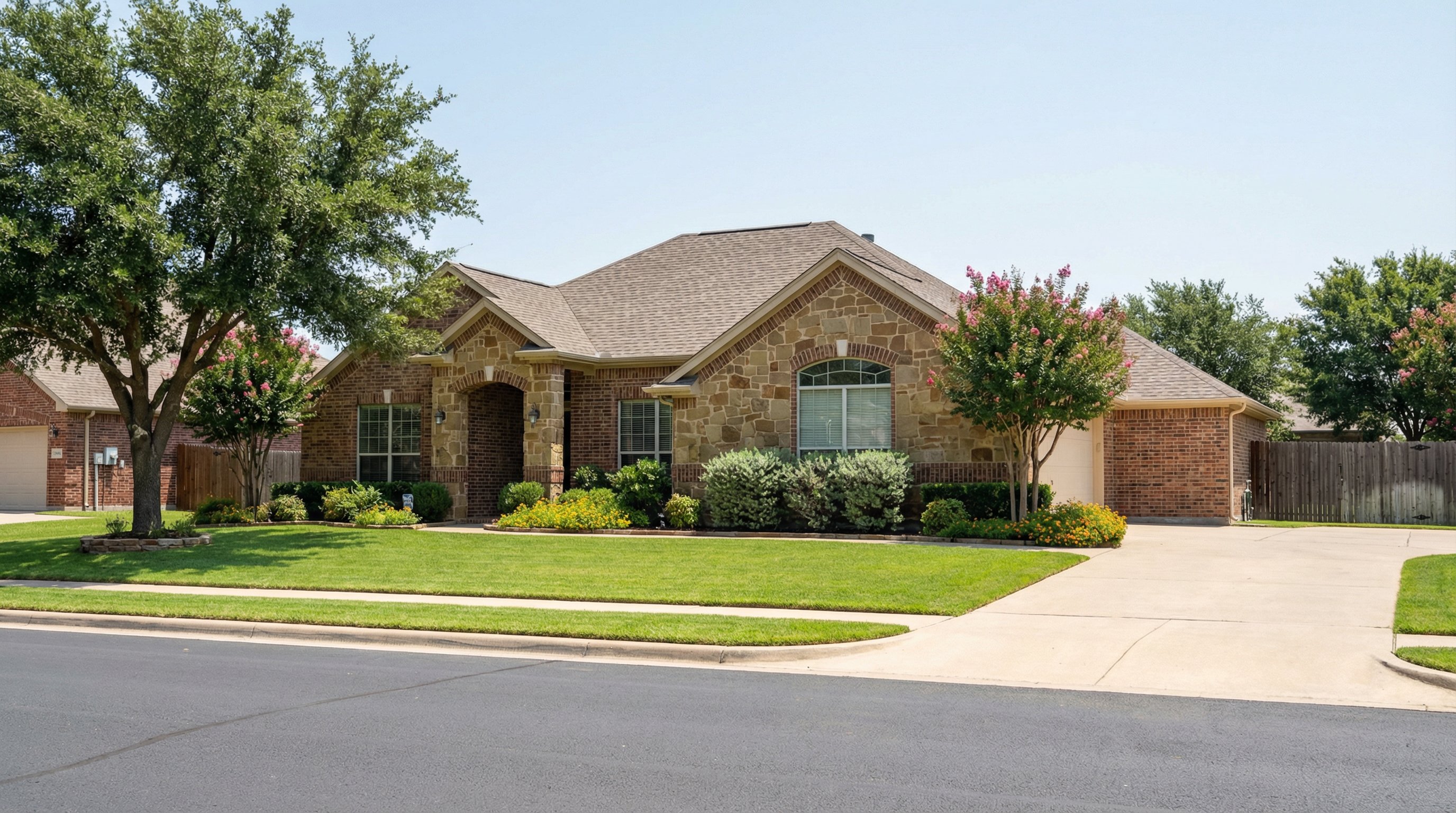 Restored home in North Houston, TX by MaxResto